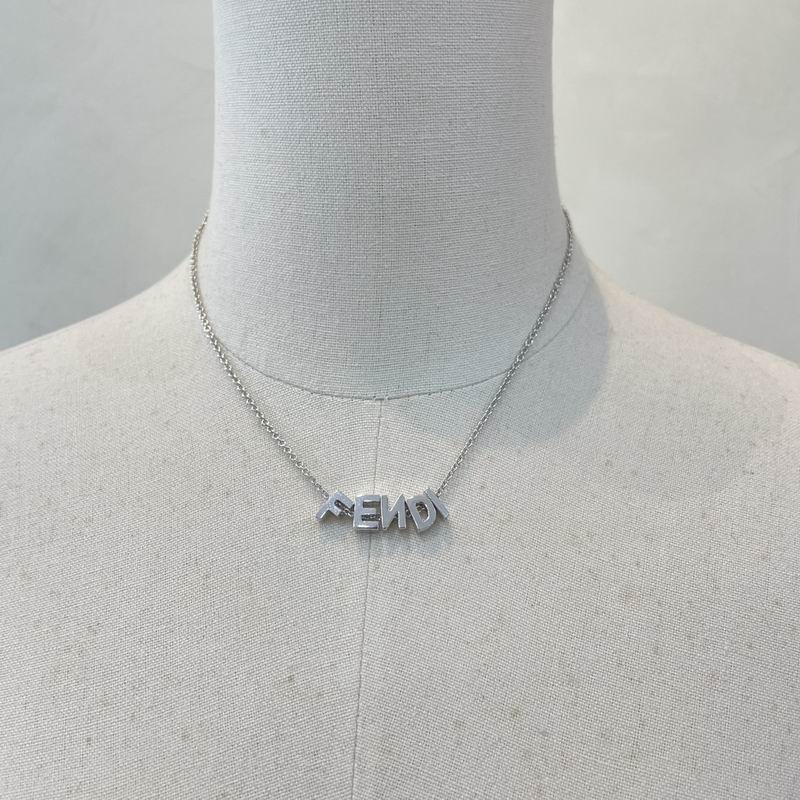 Fendi necklace 04lyx36